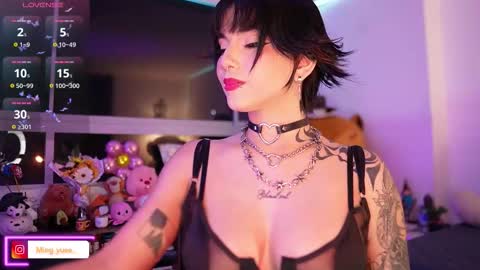 Snapshot of ming_yue_ chatting on October 18, 2025, 6:16 am My name is Fer Nice to meet you  give it a thumbs up please its important online show from October 18, 2025, 6:16 am