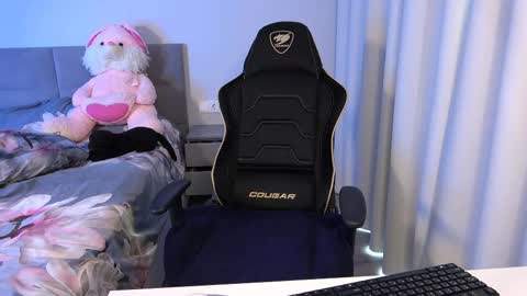 Snapshot of minisweetkt chatting on November 1, 2025, 5:31 am Kate online show from November 1, 2025, 5:31 am