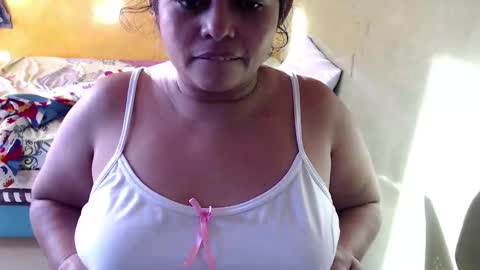 Snapshot of minnie_bbw69 chatting on September 22, 2025, 11:45 am Andrea online show from September 22, 2025, 11:45 am