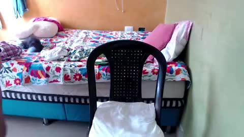 Snapshot of minnie_bbw69 chatting on November 19, 2025, 2:50 pm Andrea online show from November 19, 2025, 2:50 pm