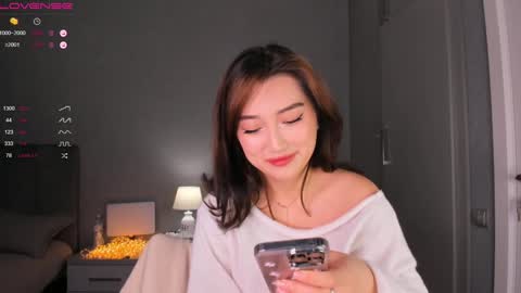 minnie_jin online show from February 8, 2025, 12:28 pm