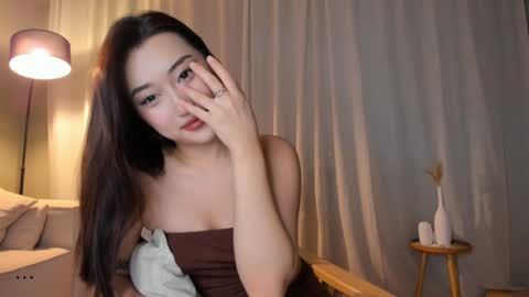 minnie_jin online show from November 21, 2025, 2:49 pm