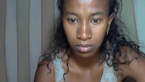 minouch211907 online show from February 18, 2025, 3:10 am