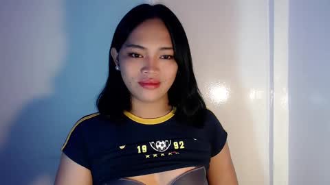 Snapshot of mira_luna222 chatting on March 1, 2025, 11:04 pm Mira Bella online show from March 1, 2025, 11:04 pm