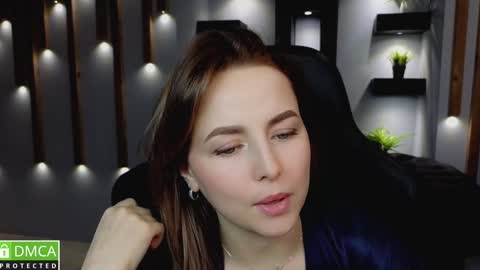 Snapshot of mira_mermayd chatting on January 18, 2025, 7:17 am Mira online show from January 18, 2025, 7:17 am