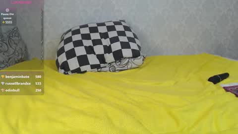 Snapshot of mira_one_ chatting on February 14, 2025, 3:47 pm mira_one_ online show from February 14, 2025, 3:47 pm