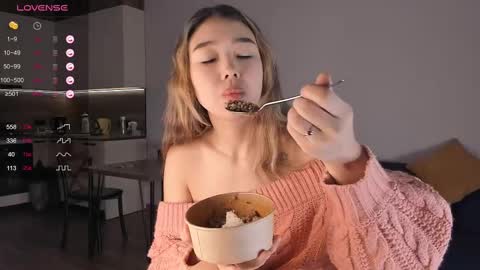 Snapshot of miraann chatting on February 23, 2025, 3:24 am Mirana online show from February 23, 2025, 3:24 am