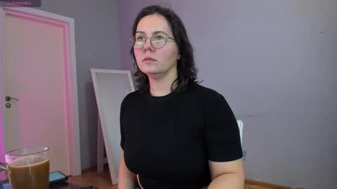 Snapshot of miradiaz chatting on February 25, 2025, 12:24 pm Meera online show from February 25, 2025, 12:24 pm