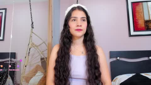 Snapshot of miranda_doll_ chatting on January 24, 2025, 12:10 pm online show from January 24, 2025, 12:10 pm