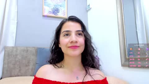 Snapshot of miranda_doll_ chatting on February 4, 2025, 9:20 pm online show from February 4, 2025, 9:20 pm