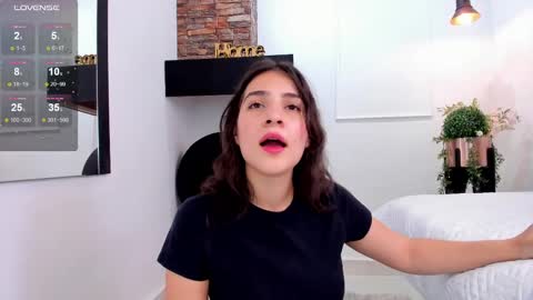 Snapshot of miranda_doll_ chatting on March 7, 2025, 6:00 pm online show from March 7, 2025, 6:00 pm