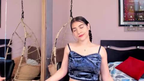 Snapshot of miranda_doll_ chatting on October 7, 2025, 11:40 am online show from October 7, 2025, 11:40 am