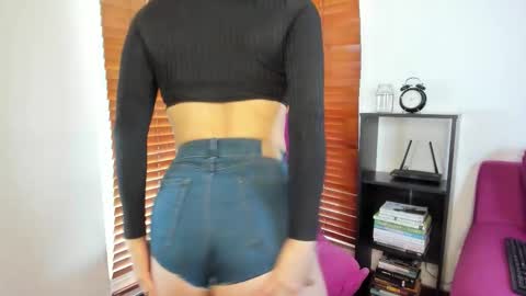 miranda online show from November 4, 2025, 3:33 pm