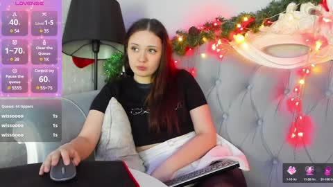 Snapshot of miriamwhite chatting on January 17, 2025, 5:30 pm Miriam WhiteF online show from January 17, 2025, 5:30 pm