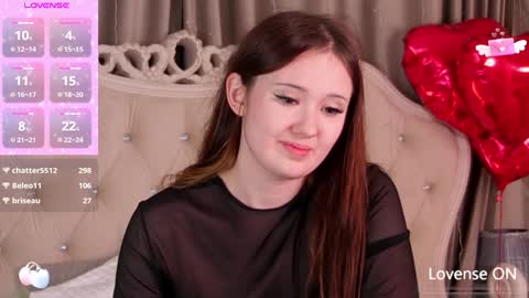 Snapshot of miriamwhite chatting on February 6, 2025, 10:32 pm Miriam WhiteF online show from February 6, 2025, 10:32 pm