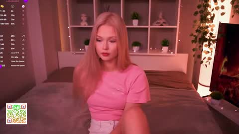 Elsa online show from November 7, 2025, 8:42 pm