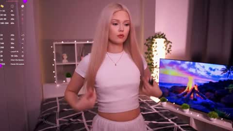 Elsa online show from November 20, 2025, 9:14 pm