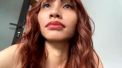 Miriam Schl online show from October 14, 2025, 2:01 am