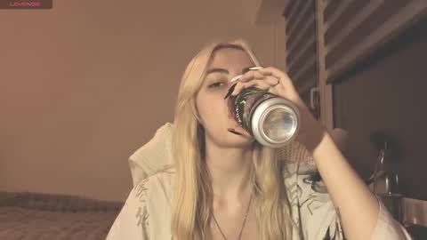 Misa online show from December 4, 2025, 3:32 pm