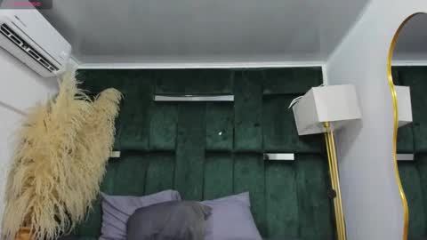 Snapshot of misaki_kai chatting on November 16, 2025, 5:35 am Misaki Kai online show from November 16, 2025, 5:35 am