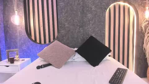 Antonella online show from March 10, 2025, 8:34 pm