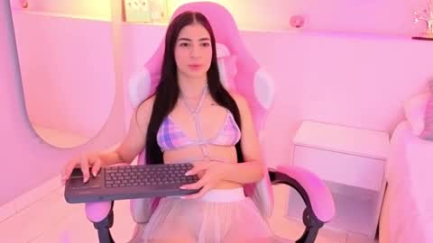 Antonella online show from November 9, 2025, 12:14 pm