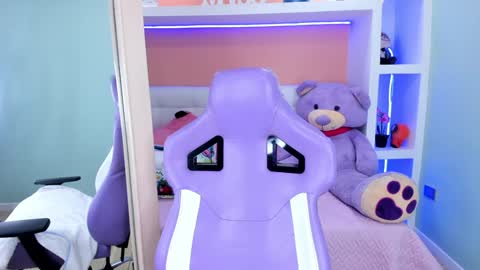 Snapshot of miss___evangeline chatting on January 17, 2025, 2:29 am Evangeline online show from January 17, 2025, 2:29 am