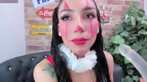 Snapshot of miss___evangeline chatting on October 31, 2025, 2:45 am Evangeline online show from October 31, 2025, 2:45 am