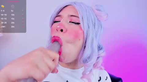 Daphne online show from September 24, 2025, 2:48 am