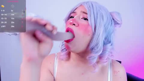 Daphne online show from September 26, 2025, 2:37 am