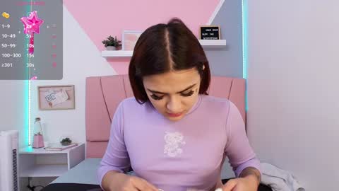 Snapshot of miss__ivy chatting on December 24, 2024, 12:00 pm   online show from December 24, 2024, 12:00 pm