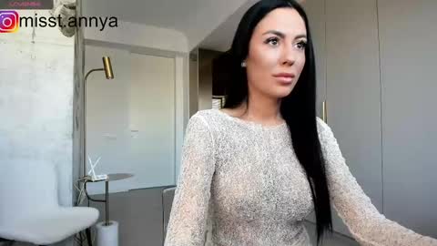 Miss Tanya online show from March 5, 2025, 8:43 am