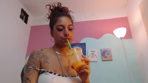 Akemi 3 online show from February 7, 2025, 9:37 pm