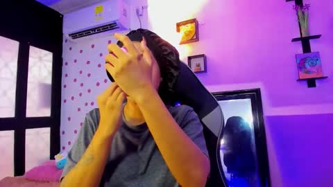 Akemi 3 online show from October 22, 2025, 1:11 pm