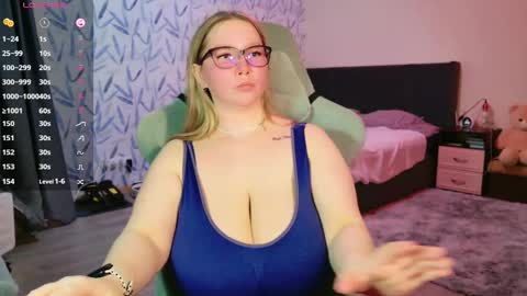 Snapshot of miss_anna909 chatting on February 26, 2025, 7:38 pm Anna online show from February 26, 2025, 7:38 pm