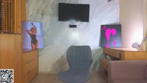 Sandy online show from November 30, 2025, 12:36 am