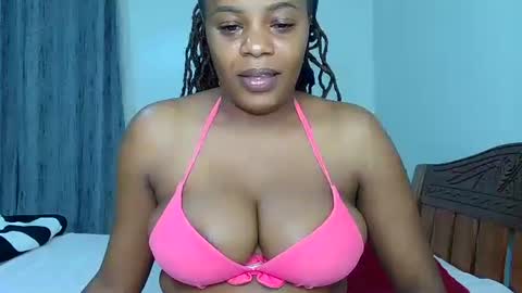 Snapshot of miss_candy7 chatting on January 19, 2025, 11:45 am Candy online show from January 19, 2025, 11:45 am