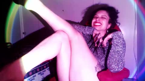 Miss Carmila online show from October 28, 2025, 11:18 pm