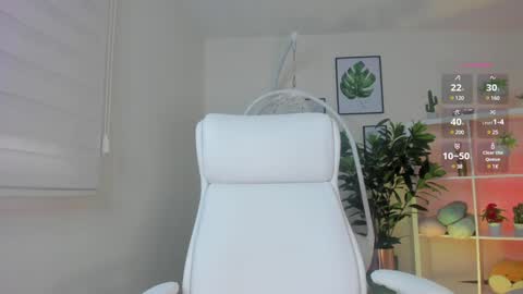 Catalina online show from January 14, 2025, 11:31 am