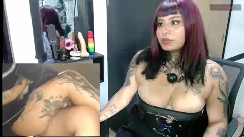 miss_clover online show from September 11, 2025, 11:05 pm