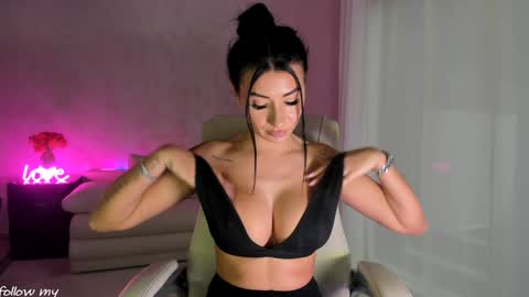 Snapshot of miss_diamond__ chatting on December 7, 2024, 7:05 am miss_diamond__ online show from December 7, 2024, 7:05 am