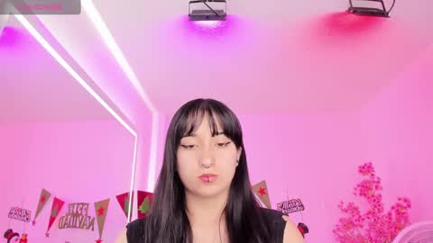 Melanie online show from December 16, 2024, 12:27 pm