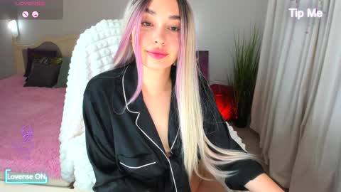 Snapshot of miss_elias chatting on January 31, 2025, 4:17 pm Elia online show from January 31, 2025, 4:17 pm