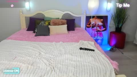 Snapshot of miss_elias chatting on February 7, 2025, 12:09 am Elia online show from February 7, 2025, 12:09 am