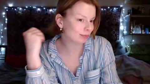 Elis online show from February 10, 2025, 3:21 pm