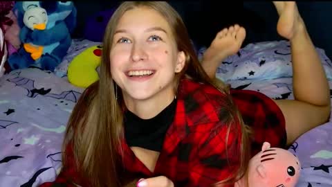 Emily online show from November 11, 2025, 4:18 pm