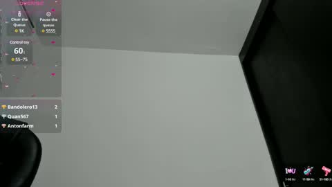 miss_eylens online show from March 5, 2025, 6:23 am