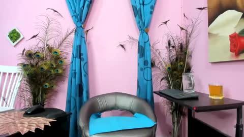 Monica Patricia online show from September 29, 2025, 3:06 pm