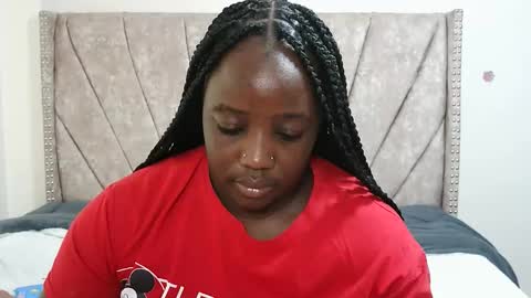 miss_godess online show from November 7, 2025, 6:24 am