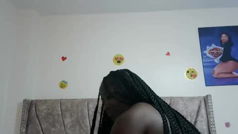 miss_godess online show from November 23, 2025, 3:23 pm